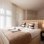Ando Living - Flores House