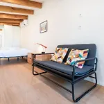 Viva Serralves Vintage House