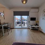 Pretty Flat With Terrace, Air Cond, Free Parking, By Porto With Love Lda