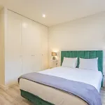 Marilia\'S Garden Apartment