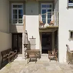 Casa Da Muralha