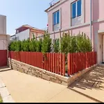 Pink Lux Apartments