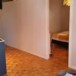Molecular Apartment