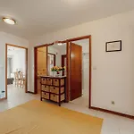 Espinho Modern 3 Bedroom Apartment By Vacationy