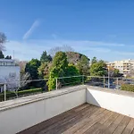 On Luxury House - Pool & Parking