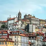 Central Porto Apartment With Balcony