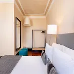Cozy Studio In Porto With Modern Amenities