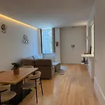 Apartment In Market Bolhao- City Center 1A
