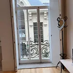 Apartment In Market Bolhao- City Center 1A