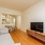 Apartment In Porto With Balcony