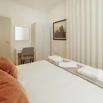 City Center Comfort Apartment By Vacationy