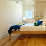 Spacious Apt W. Beautiful & Sunny Private Terrace