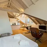 Guestready - A Porto Nest With A Twist
