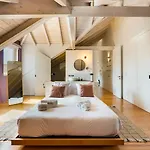 Guestready - A Porto Nest With A Twist