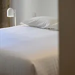 Pause Apartments
