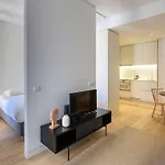 Pause Apartments
