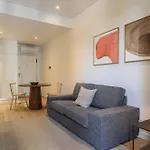 Pause Apartments