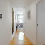 Hostwise - Stylish Retreat In Porto\'S Heart