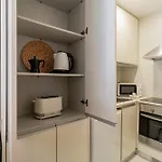 Apartment In City Center