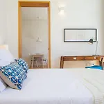 Liiiving In Porto | Blue Flower Apartment