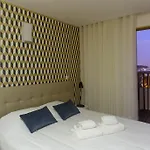 Praca 66 Guest House
