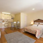 S. Bento Apartments