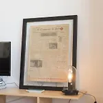 Lovelystay - Top Floor Balcony Apartment