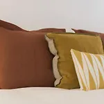 Bmyguest - Downtown Mezzanine Apartment