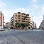 Lovelystay - Wohaza Apartment With Free Private Parking