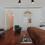 Rosa Et Al Townhouse