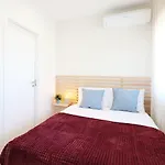 Hm - Living Batalha Square 1