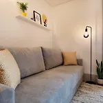Lovelystay - Sun Loft W/ Balcony