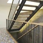 Oporto Wall Apartments
