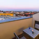 Stylish Duplex Downtown Apartment