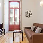 Fernandes Tomas Apartment