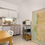 White Fabrica House