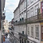 White Fabrica House