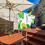 Janika\'S Patio