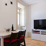 Lively Getaway Apartment