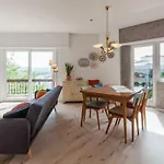 Spacious And Bright City Ap II