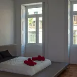 Amazing Riverside Balcony 2Br Apartment