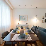 Bruno\'S Downtown Apartment