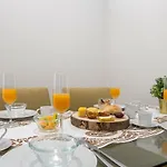 2 Bedroom Cosy Flat