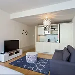 Vitoria Studio Residence II - Downtown