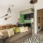 Merc Porto Ribeira\'S Place
