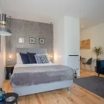 Liiiving In Porto - Cozy & Chic Downtown