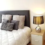 Oporto Beauty Flat