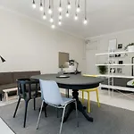 Baixa24 •P1L• Amplo Estudio Na Baixa Com Varanda