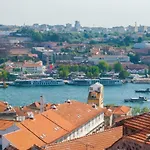 Da\'Home - Vitoria Duplex Apartment