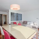 Liiiving In Porto | Bright Light Apartment